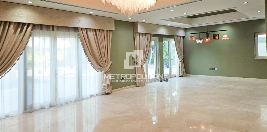 Villa en Al Furjan, Dubai, 4 dormitorios, 309 m², № 73965