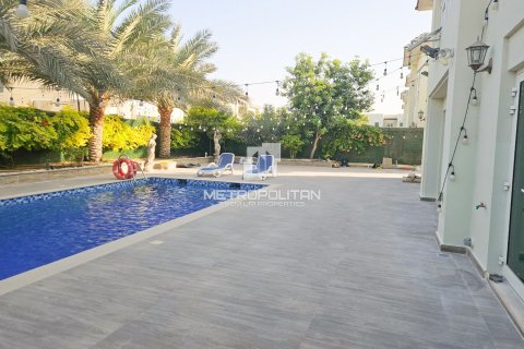 Villa en Al Furjan, Dubai, 4 dormitorios, 309 m², № 73965 - foto 4