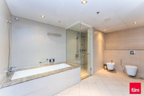Apartamento en Palm Jumeirah, Dubai, 1 dormitorio, 107.6 m², № 133021 - foto 2