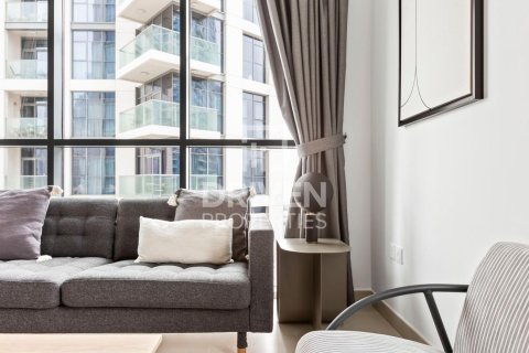 Снять в аренду квартиру в Bellevue Towers, Даунтаун Дубай (Даунтаун Бурдж Дубай), Дубай: 1 спальня, 57.23м², № 128055 - фото 2