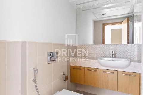 Снять в аренду квартиру в Bellevue Towers, Даунтаун Дубай (Даунтаун Бурдж Дубай), Дубай: 1 спальня, 57.23м², № 128055 - фото 11