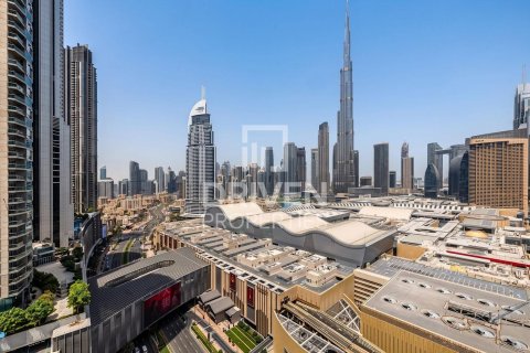 Apartamento en Vida Residences Dubai Mall, Downtown Dubai (Downtown Burj Dubai), Dubai, 3 dormitorios, 157.28 m², № 128057