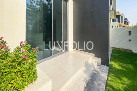 Снять в аренду таунхаус в Maple at Dubai Hills Estate, Дубай Хилс Эстейт, Дубай: 4 спальни, 201м², № 46250 - фото 25