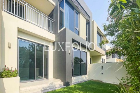 Снять в аренду таунхаус в Maple at Dubai Hills Estate, Дубай Хилс Эстейт, Дубай: 4 спальни, 201м², № 46250 - фото 2