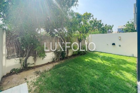 Снять в аренду таунхаус в Maple at Dubai Hills Estate, Дубай Хилс Эстейт, Дубай: 4 спальни, 201м², № 46250 - фото 3