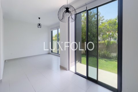Снять в аренду таунхаус в Maple at Dubai Hills Estate, Дубай Хилс Эстейт, Дубай: 4 спальни, 201м², № 46250 - фото 7