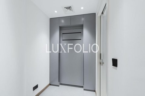 Снять в аренду квартиру в Shoreline Apartments, Пальма Джумейра, Дубай: 2 спальни, 144м², № 46248 - фото 17