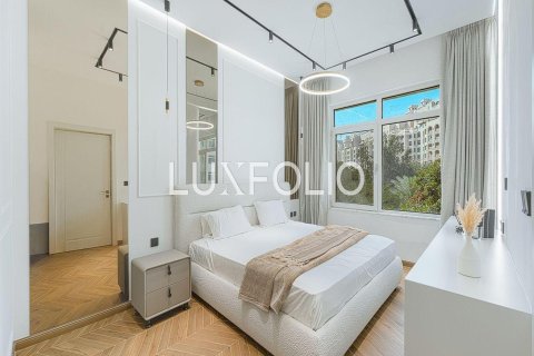 Снять в аренду квартиру в Shoreline Apartments, Пальма Джумейра, Дубай: 2 спальни, 144м², № 46248 - фото 4
