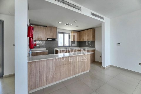 Снять в аренду квартиру в The Pulse, Dubai South (Dubai World Central), Дубай: 3 спальни, 302.4м², № 128329 - фото 6