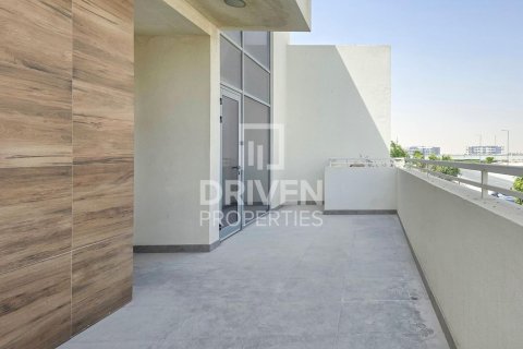 Снять в аренду квартиру в The Pulse, Dubai South (Dubai World Central), Дубай: 3 спальни, 302.4м², № 128329 - фото 13