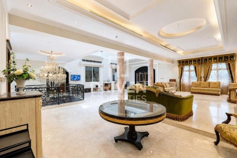 Снять в аренду виллу в Al Barsha South, Аль-Барша, Дубай: 5 спален, 678.19м², № 128340 - фото 6
