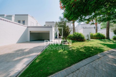 Снять в аренду виллу в Dubai Creek Golf and Yacht Club Residences, Аль-Гархуд, Дубай: 4 спальни, 3461.01м², № 128339 - фото 21