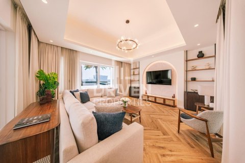 Снять в аренду виллу в Dubai Creek Golf and Yacht Club Residences, Аль-Гархуд, Дубай: 4 спальни, 3461.01м², № 128339 - фото 3