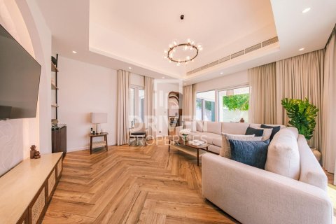 Снять в аренду виллу в Dubai Creek Golf and Yacht Club Residences, Аль-Гархуд, Дубай: 4 спальни, 3461.01м², № 128339 - фото 16
