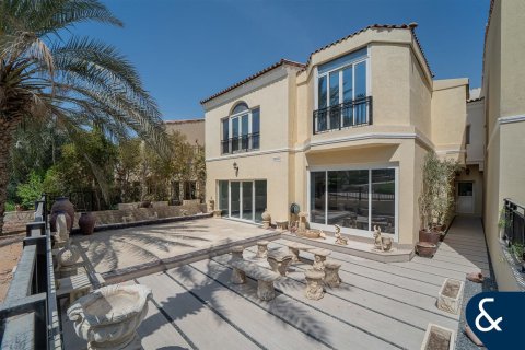 Villa en Green Community Motor City, Motor City, Dubai, 3 dormitorios, 400 m², № 75218