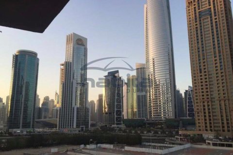 Apartamento en Jumeirah Lake Towers, Dubai, 2 dormitorios, 121.3 m², № 7715 - foto 15