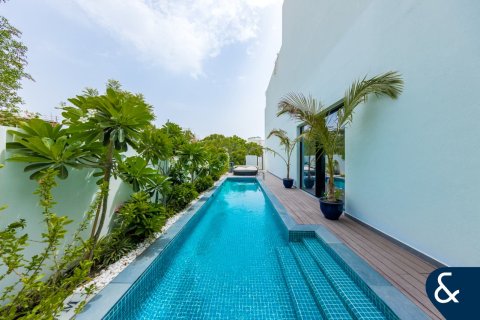 Villa in Al Barari, Dubai 5 bedrooms, 616 sq.m. № 91342 - photo 14