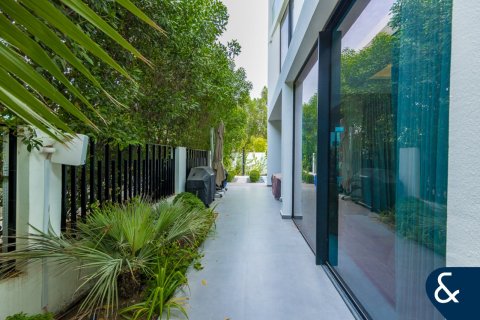Villa in Al Barari, Dubai 5 bedrooms, 616 sq.m. № 91342 - photo 13
