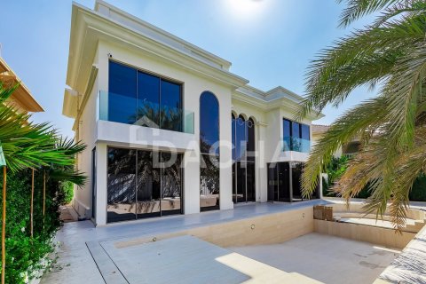 Villa en Jumeirah Islands, Dubai, 5 dormitorios, 539 m², № 114858