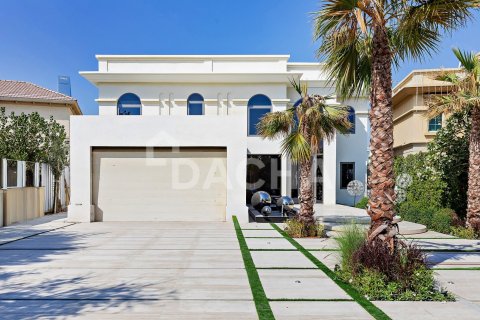 Villa in Jumeirah Islands, Dubai 5 bedrooms, 539 sq.m. № 114858 - photo 26