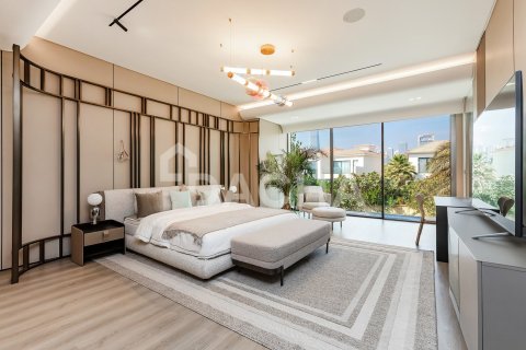 Villa in Jumeirah Islands, Dubai 5 bedrooms, 539 sq.m. № 114858 - photo 19