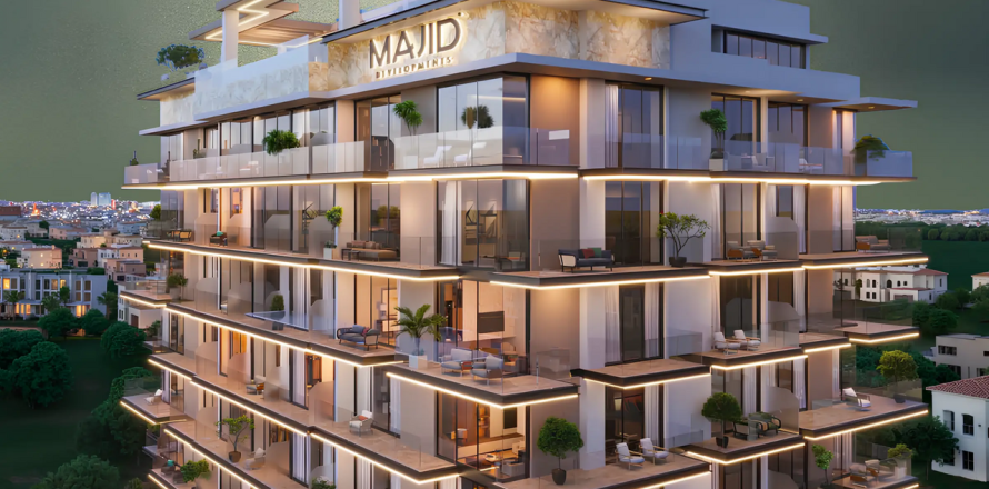 Квартира в Дубае, 2 спальни, 102м², № 103058