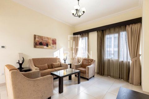 Снять в аренду квартиру в Al Barsha 1, Аль-Барша, Дубай: 2 спальни, 120.03м², № 127870 - фото 2