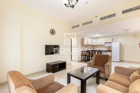 Снять в аренду квартиру в Al Barsha 1, Аль-Барша, Дубай: 2 спальни, 120.03м², № 127870 - фото 3