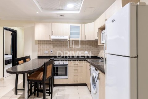 Снять в аренду квартиру в Al Barsha 1, Аль-Барша, Дубай: 2 спальни, 120.03м², № 127870 - фото 9