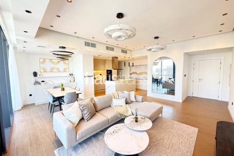 Квартира в Silverene, Дубай Марина, Дубай, 3 спальни, 166м², № 43548