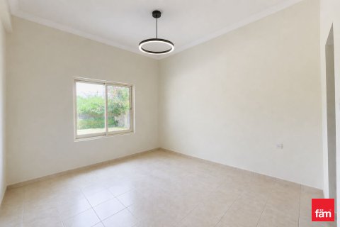 Villa in Jumeirah Islands, Dubai 4 bedrooms, 989.1 sq.m. № 111829 - photo 9