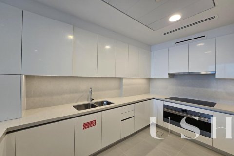 Квартира в Аль-Васле, Дубай, 2 спальни, 148м², № 39733