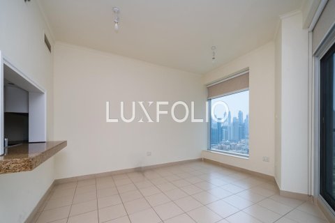 Снять в аренду квартиру в Burj Views, Даунтаун Дубай (Даунтаун Бурдж Дубай), Дубай: 2 спальни, 125м², № 45304 - фото 2