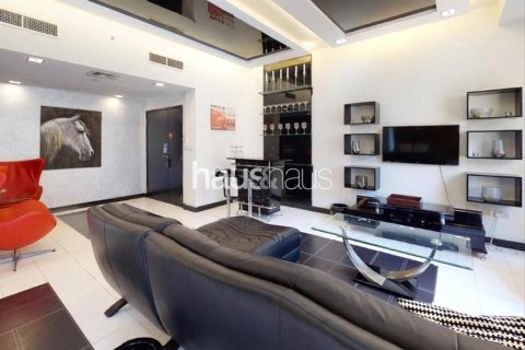 Apartment in Sadaf, Jumeirah Beach Residence, Dubai 2 bedrooms, 136 sq.m. № 44023 - photo 2