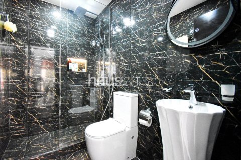 Apartment in Sadaf, Jumeirah Beach Residence, Dubai 2 bedrooms, 136 sq.m. № 44023 - photo 8