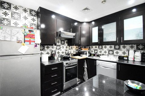 Apartment in Sadaf, Jumeirah Beach Residence, Dubai 2 bedrooms, 136 sq.m. № 44023 - photo 6
