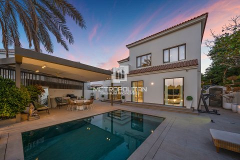 Villa in Fire, Jumeirah Golf Estates, Dubai 5 bedrooms, 881 sq.m. № 73581 - photo 19
