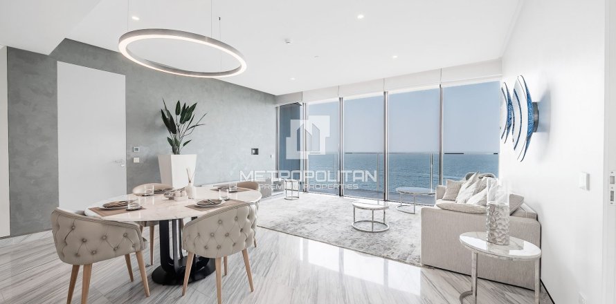 Квартира в Пальме Джумейре, Дубай, 2 спальни, 179м², № 73580