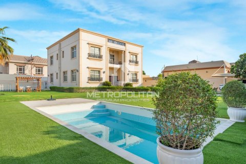 Villa à Al Barsha, Dubai, 5 chambres, 762 m², № 73588