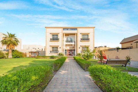 Villa à Al Barsha, Dubai, 5 chambres, 762 m², № 73588 - photo 10