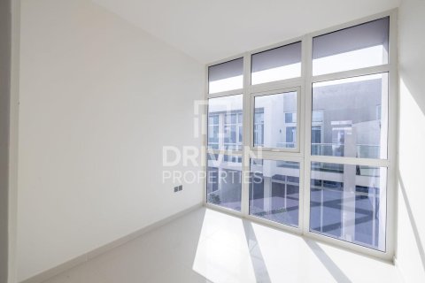 Adosado en Dubai, 3 dormitorios, 114.64 m², № 138677 - foto 11