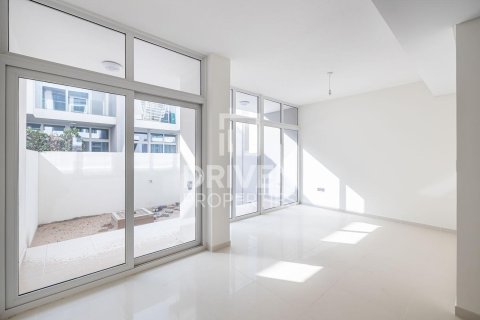 Adosado en Dubai, 3 dormitorios, 114.64 m², № 138677 - foto 10