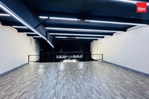 Warehouse in Al Quoz, Dubai 309.4 sq.m. № 141655