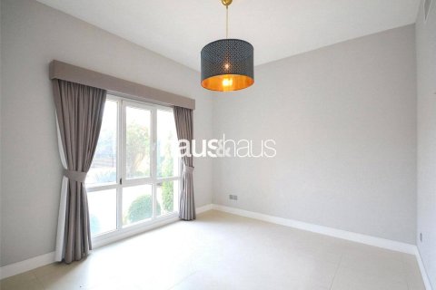 Villa en Meadows, Dubai, 4 dormitorios, 390 m², № 44744 - foto 12