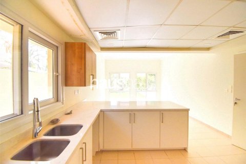 Villa à Meadows, Dubai, 5 chambres, 418 m², № 44746 - photo 4