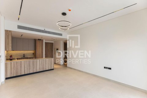 Apartment in Dubai Studio City, Dubai 2 bedrooms, 106.1 sq.m. № 140644 - photo 2