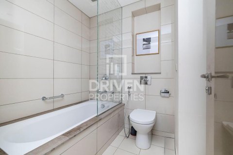 Снять в аренду квартиру в DAMAC Towers by Paramount, Бизнес-Бэй, Дубай: 2 спальни, 128.95м², № 129625 - фото 11