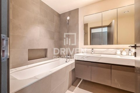 Снять в аренду квартиру в Creek Horizon, Dubai Creek Harbour (The Lagoons), Дубай: 2 спальни, 110.65м², № 128810 - фото 9