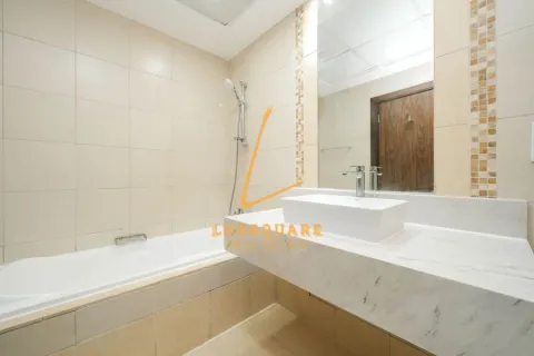 Appartement à Executive Towers, Business Bay, Dubai, 3 chambres, 172 m², № 100478 - photo 30