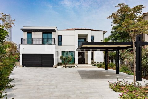 Villa en Jumeirah Islands, Dubai, 5 dormitorios, 571 m², № 135302